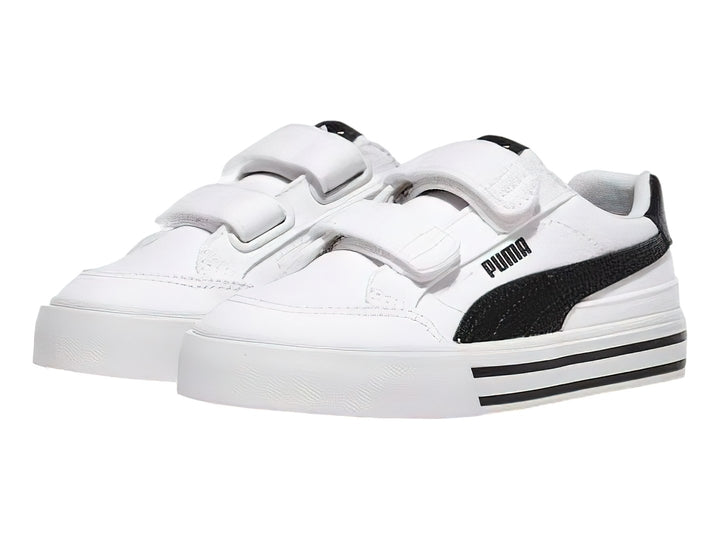 Tenis PUMA blancos para niño con cierres de velcro y detalles en negro en el talón y la suela.