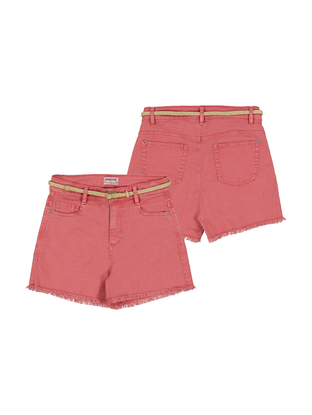 Shorts básicos para niña en color colorete con cinturón delgado y acabado deshilachado en el ruedo.