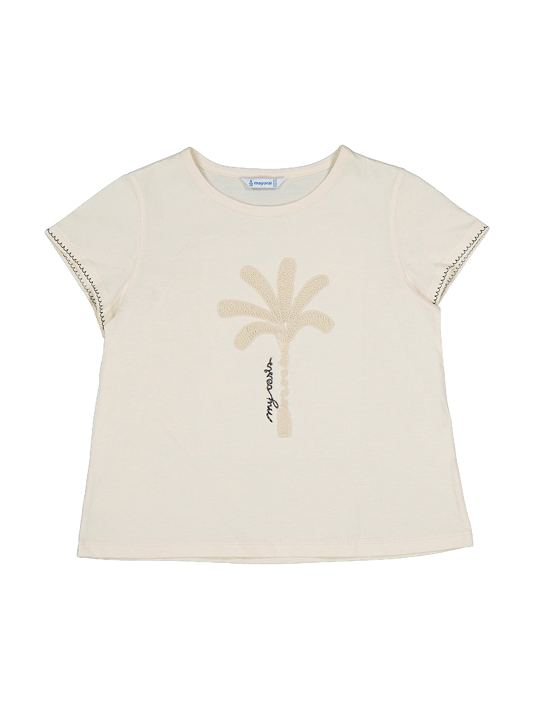 Camiseta beige para niña con diseño de palmera bordada en el centro y detalles en las mangas.