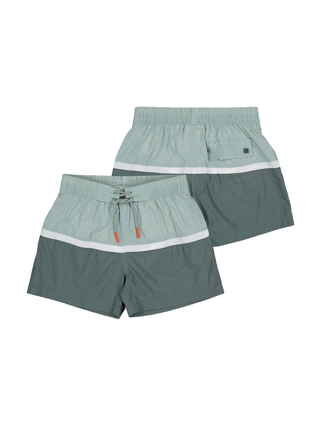 Short de baño para niño en color verde agave con una franja blanca horizontal y cordones naranjas.