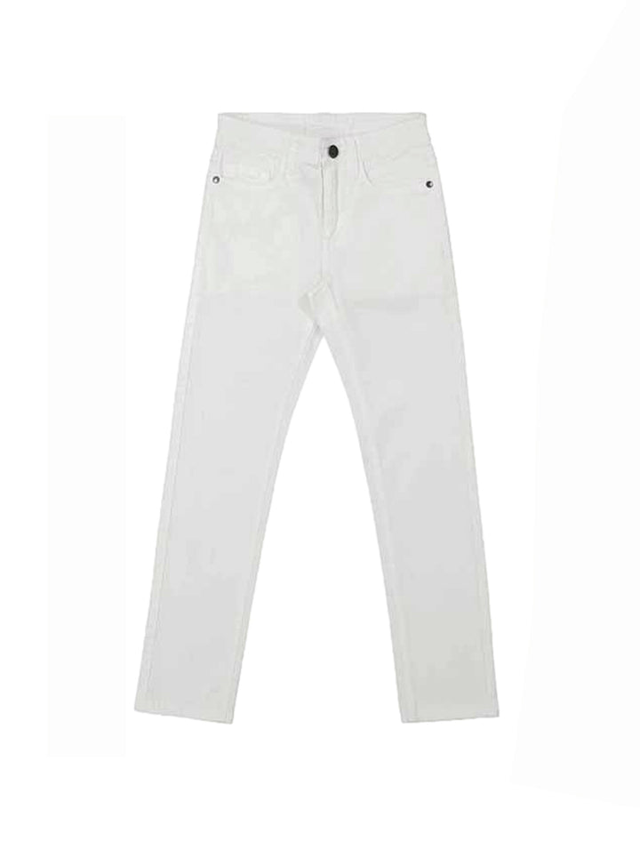 Pantalones vaqueros blancos básicos para niño de la marca Mayoral.