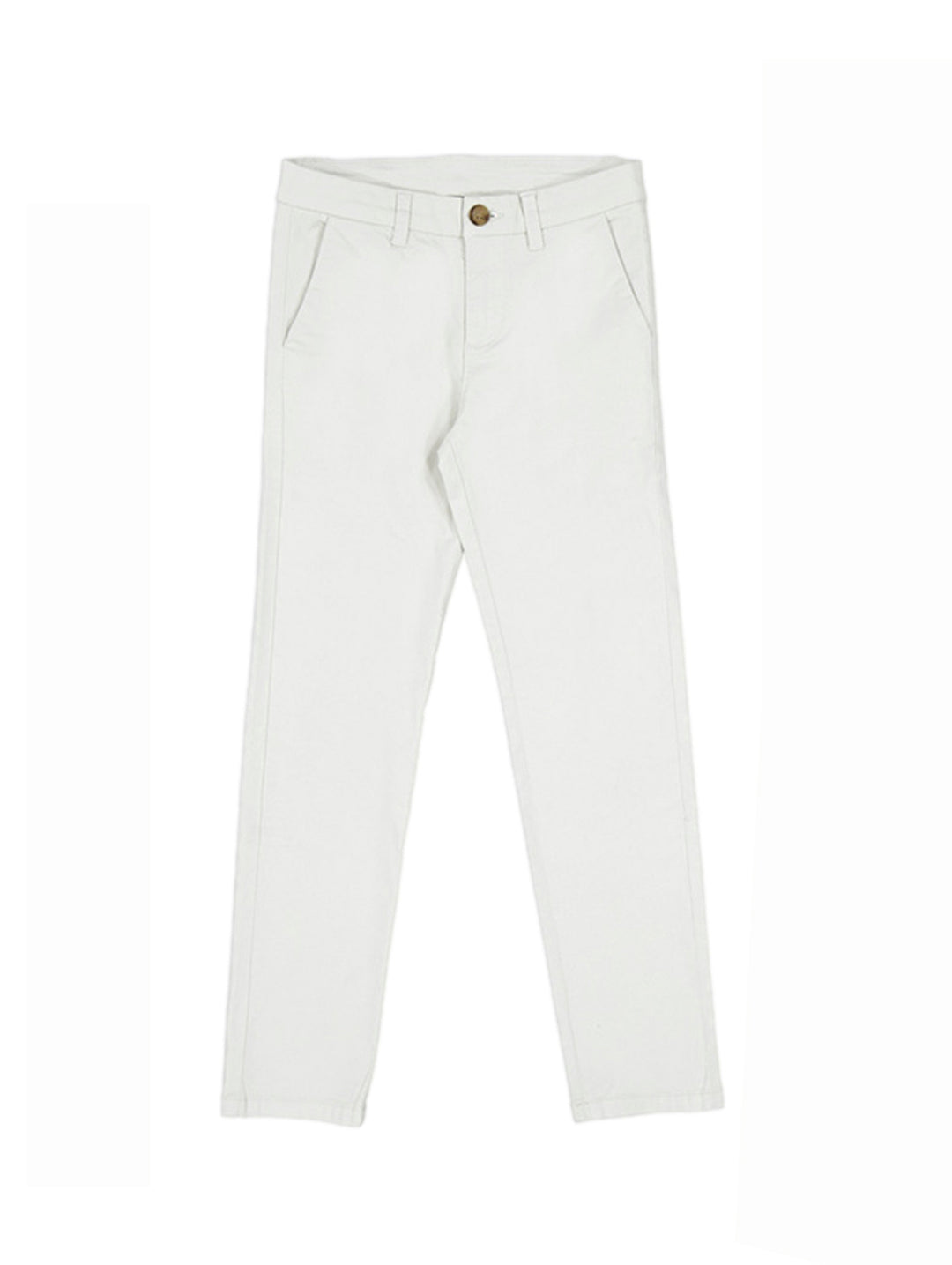 Pantalón chino básico color blanco para niño con botón frontal y corte recto.