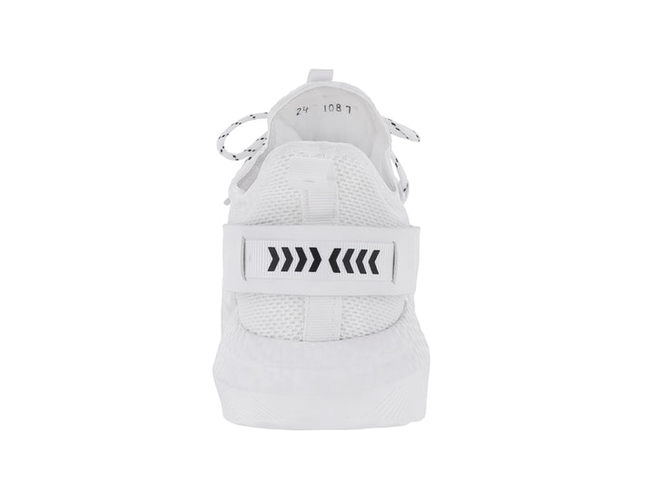 Tenis de baloncesto Andrax color blanco con detalles en negro y suela gruesa.