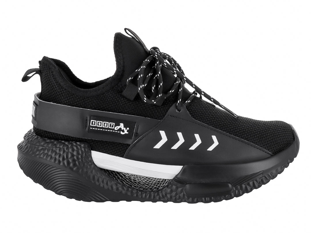 Tenis de baloncesto Andrax color negro con detalles blancos y suela robusta.