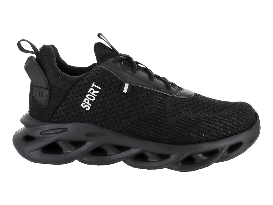 Tenis deportivos color negro con suela gruesa esculpida y tejido de malla.