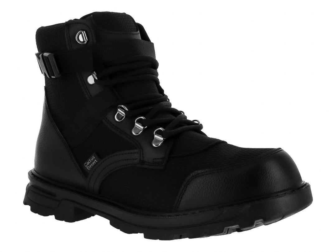 Bota color negro con cordones, ojillos metálicos y correa ajustable en el tobillo.
