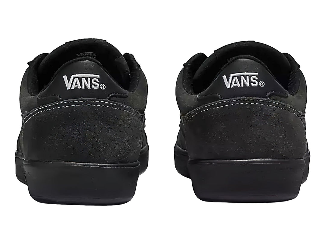 Tenis VANS Cruze Too ComfyCush en color negro, vista lateral sobre fondo blanco.