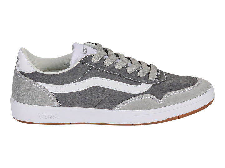 Tenis Vans modelo Cruze Too ComfyCush en color gris pewter con detalles blancos y suela de goma.