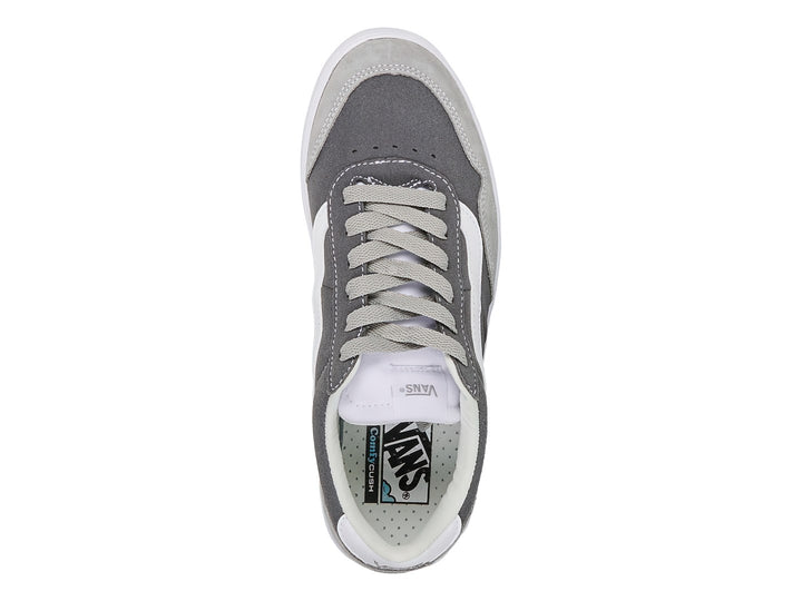 Tenis Vans modelo Cruze Too ComfyCush en color gris pewter con detalles blancos y suela de goma.