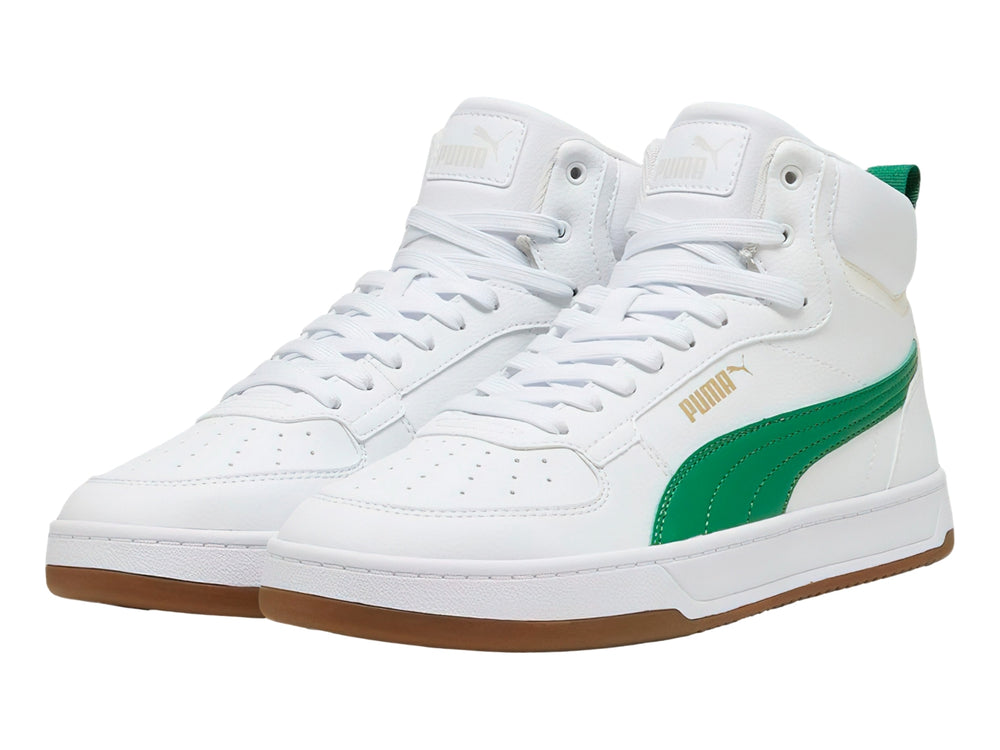 Tenis PUMA Caven 2.0 Mid en color blanco con franja verde y suela color café.