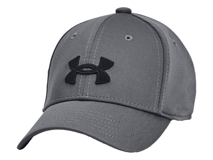 Gorra deportiva Under Armour de color gris con logotipo negro bordado en el frente y visera curva.