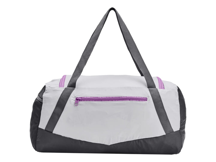 Bolsa de deporte Under Armour en color gris con detalles en morado y correas ajustables.