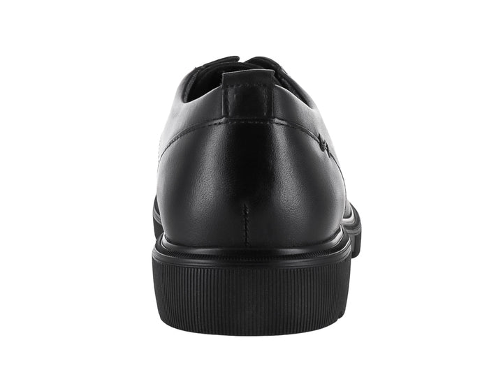 Zapato casual para Hombre de cuero negro con agujetas y suela gruesa.