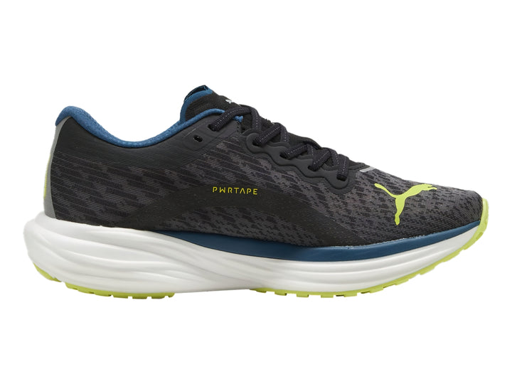 Tenis PUMA Deviate Nitro 2 en color negro con detalles en azul y lima, suela blanca gruesa para correr.