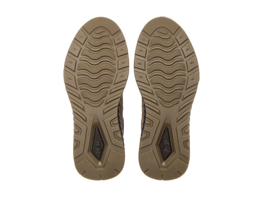 Zapato casual Flexi color chocolate de cuero vacuno con agujetas y suela robusta.
