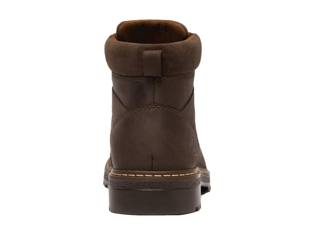 Bota casual de cuero color café con cordones y suela track de la marca Flexi.