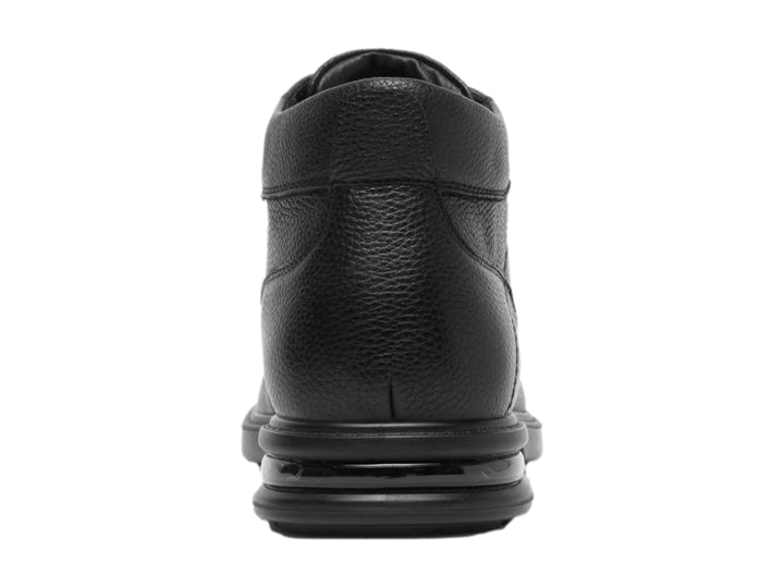 Bota corta de cuero negro para hombre con agujetas y suela negra.
