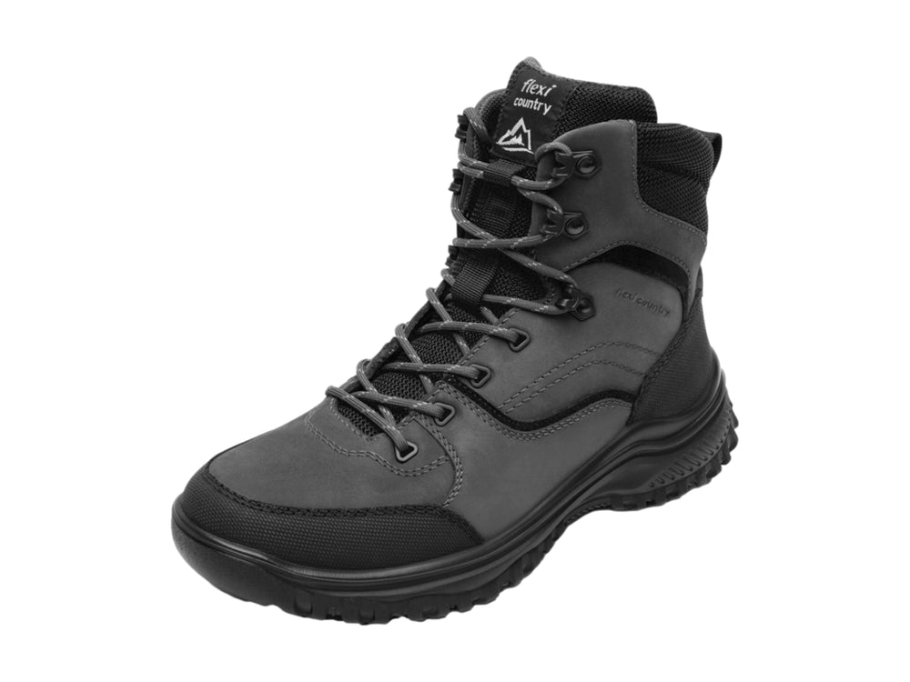 Bota deportiva Flexi en color gris oscuro con suela robusta y cierre de cordones.