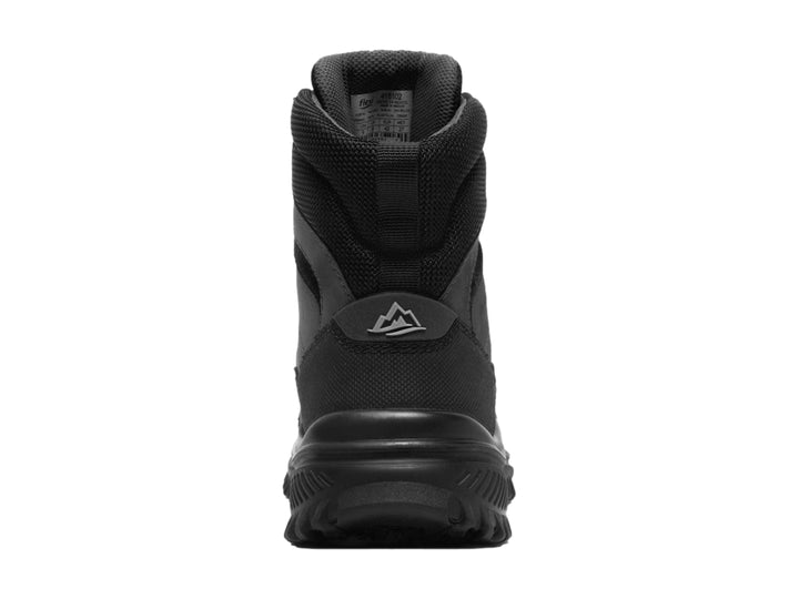 Bota deportiva Flexi en color gris oscuro con suela robusta y cierre de cordones.