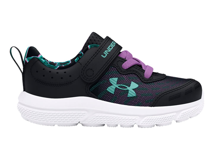 Tenis deportivos Under Armour negros con suela blanca y detalles en morado y turquesa.