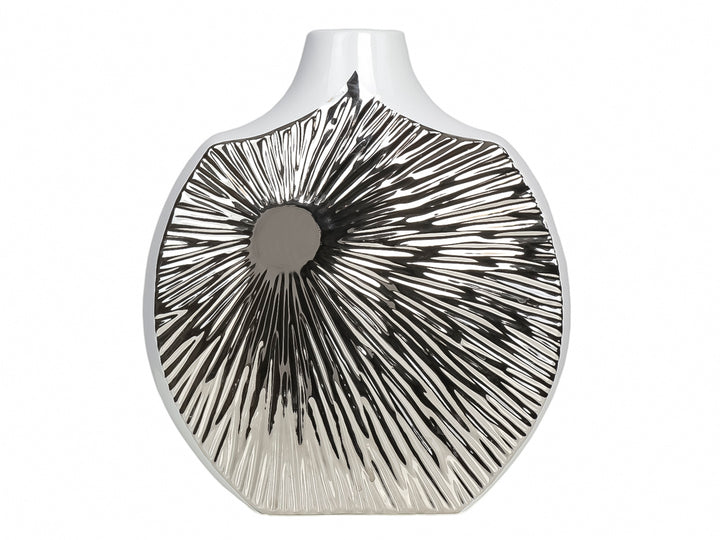 Florero decorativo de cerámica blanco con estampado metálico plateado en diseño radial.
