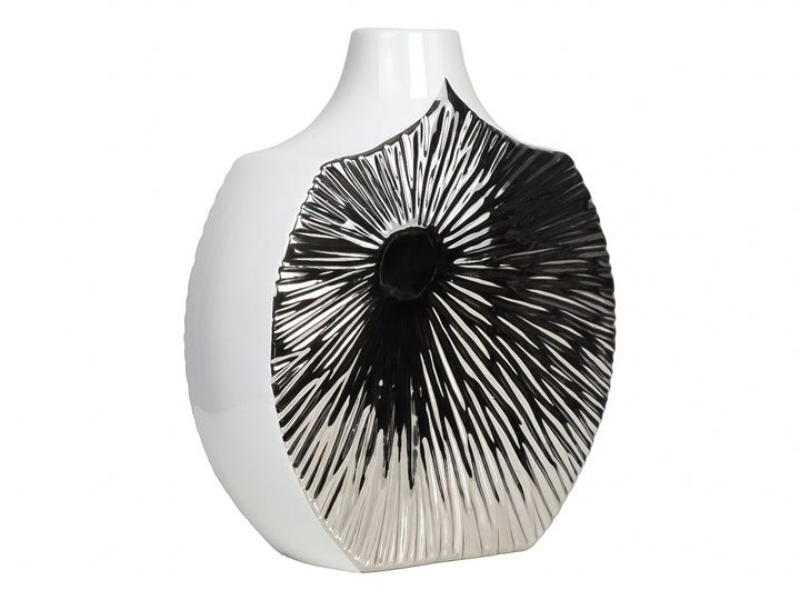 Florero decorativo de cerámica blanco con estampado metálico plateado en diseño radial.