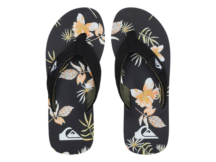 Sandalias Quiksilver negras con estampado tropical en la plantilla y correa negra.