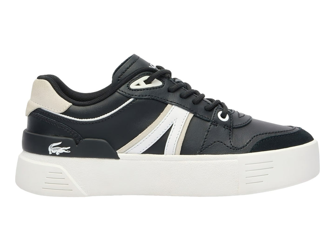 Tenis Lacoste color negro con detalles en blanco roto y suela de plataforma blanca.