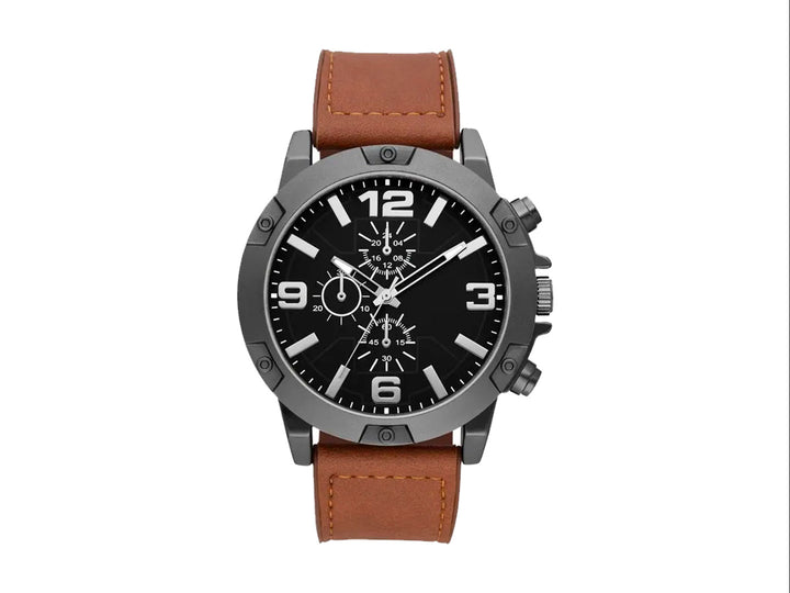 Set de 5 piezas para hombre que incluye un reloj con correa café y cuatro pulseras coordinadas en tonos negro y café.