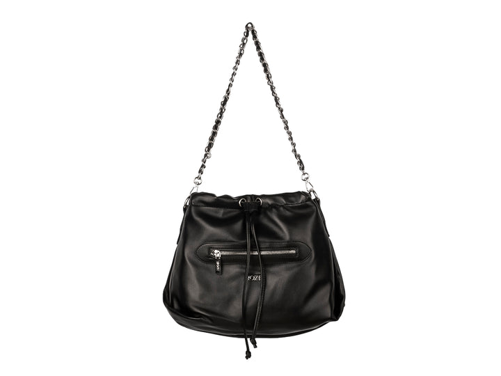 Bolsa de hombro color negro marca ROZE con asa de cadena plateada y detalle de bolsillo frontal con cierre.