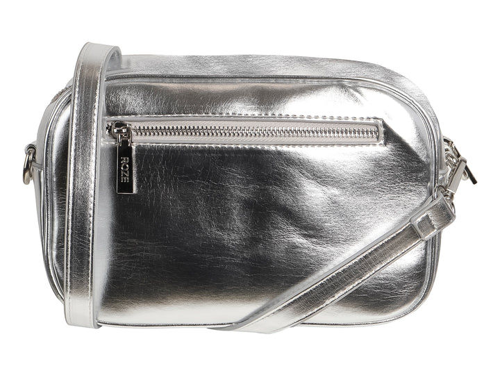 Bolso plateado metálico de marca ROZE con un diseño de estrella brillante en el frente.
