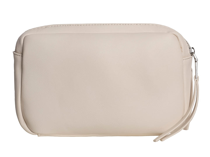 Bolsa de mano color beige marca ROZE con cierre y detalle de borla lateral.