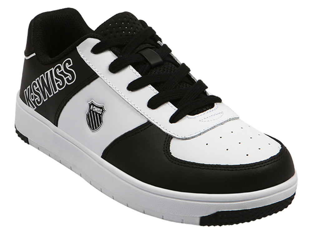 Tenis deportivos K-Swiss para niños en colores blanco y negro con agujetas.