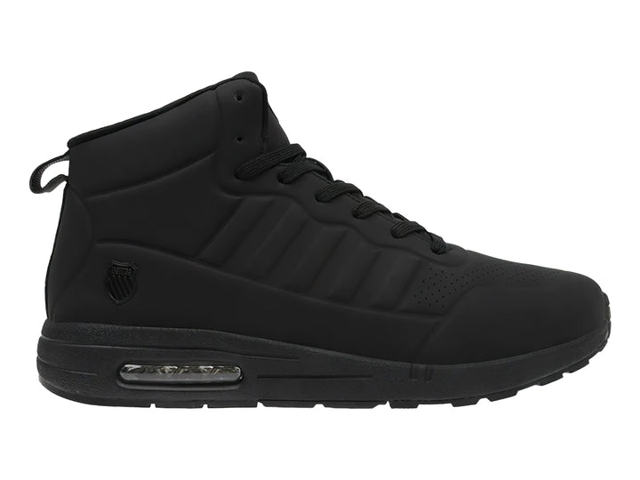 Tenis K-Swiss de bota color negro monocromático con diseño deportivo y suela amortiguada.