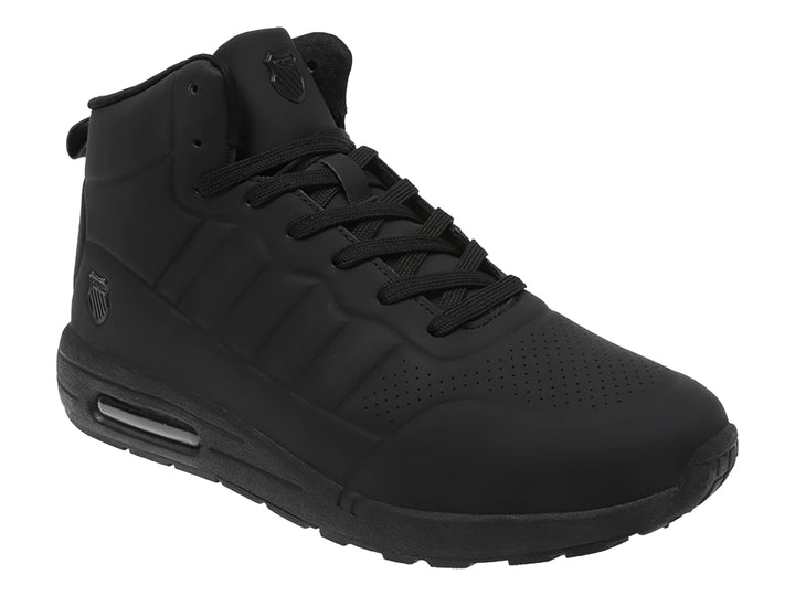 Tenis K-Swiss de bota color negro monocromático con diseño deportivo y suela amortiguada.