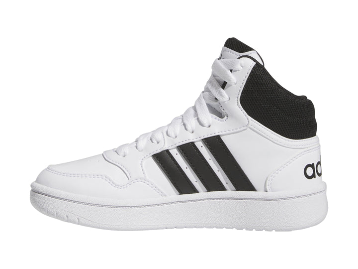 Tenis Adidas Hoops 3.0 Mid color blanco con cuello y franjas negras.