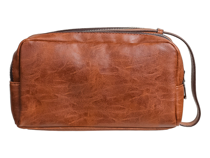 Bolso estilo cartera color marrón con textura de cuero sintético y cierres plateados.