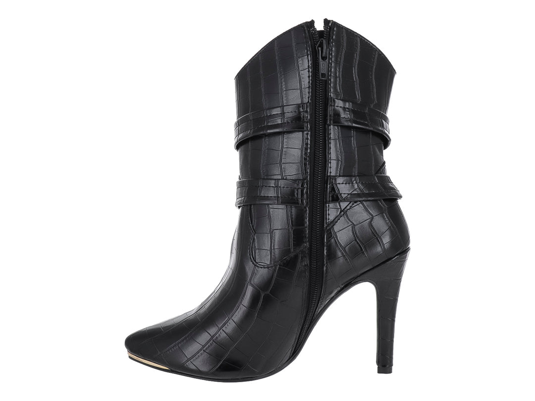 Bota negra para mujer con textura de cocodrilo, tacón alto y detalles de hebillas y cadenas doradas.