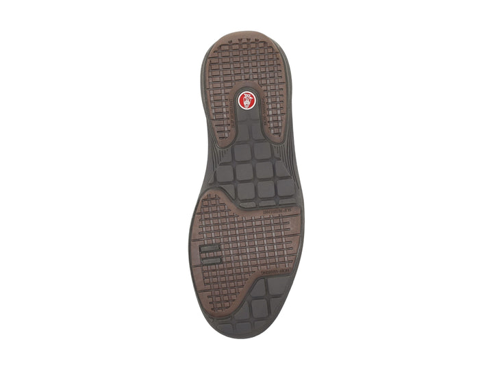 Zapato casual negro de la marca Hush Puppies con suela gris y cierre de agujetas.