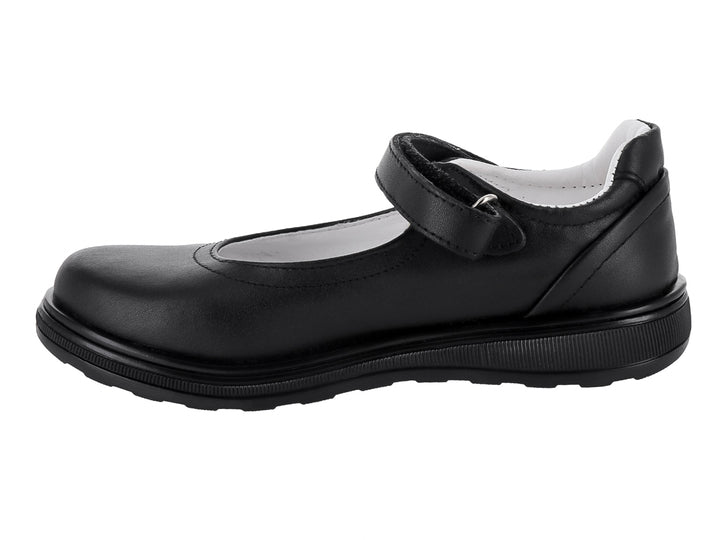 Zapato escolar negro para niño o niña con correa de cierre en velcro y suela negra.