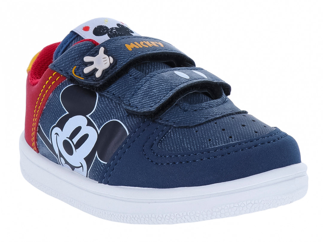 Tenis infantiles PANAM en colores azul y rojo con diseño de Mickey Mouse y cierre de velcro.