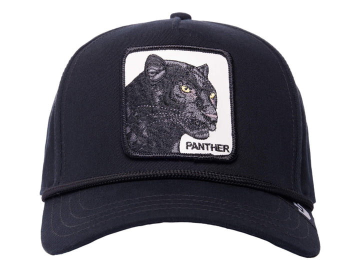 Gorra negra Goorin Bros con parche frontal de una pantera negra y texto PANTHER.