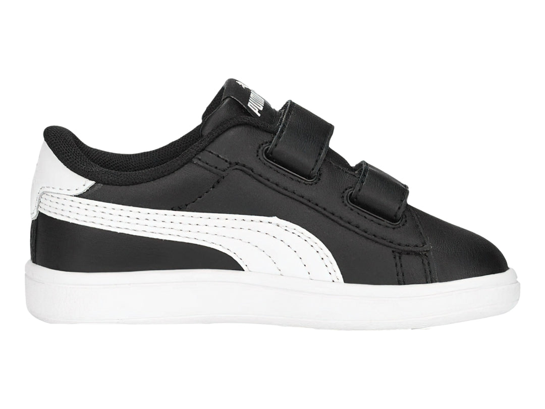 Tenis PUMA Smash 3.0 L V infantiles color negro con suela blanca y cierres de velcro.