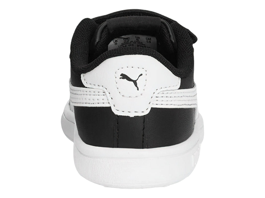 Tenis PUMA Smash 3.0 L V infantiles color negro con suela blanca y cierres de velcro.
