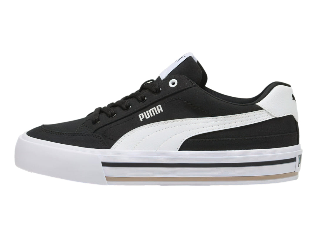 Tenis PUMA Court Classic Vulc en color negro con suela y detalles en blanco.