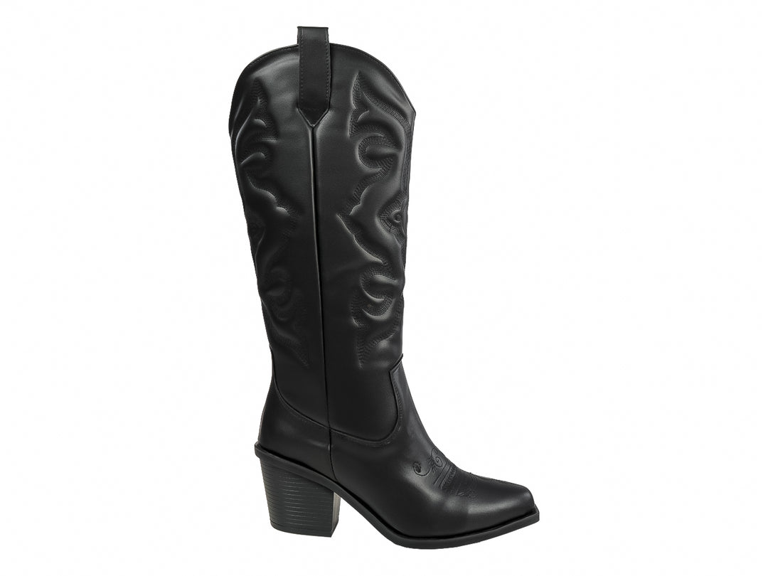Bota vaquera de color negro con tacón y detalles bordados en el cuerpo.