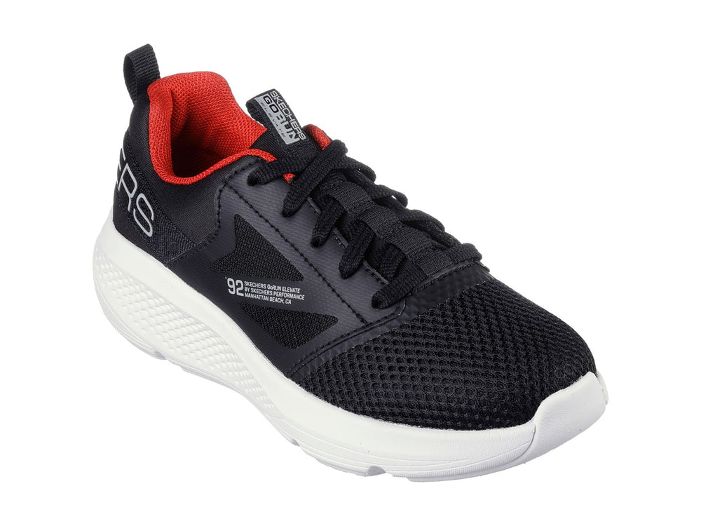 Tenis deportivos Skechers Go Run Elevate en color negro con detalles rojos y suela blanca gruesa.