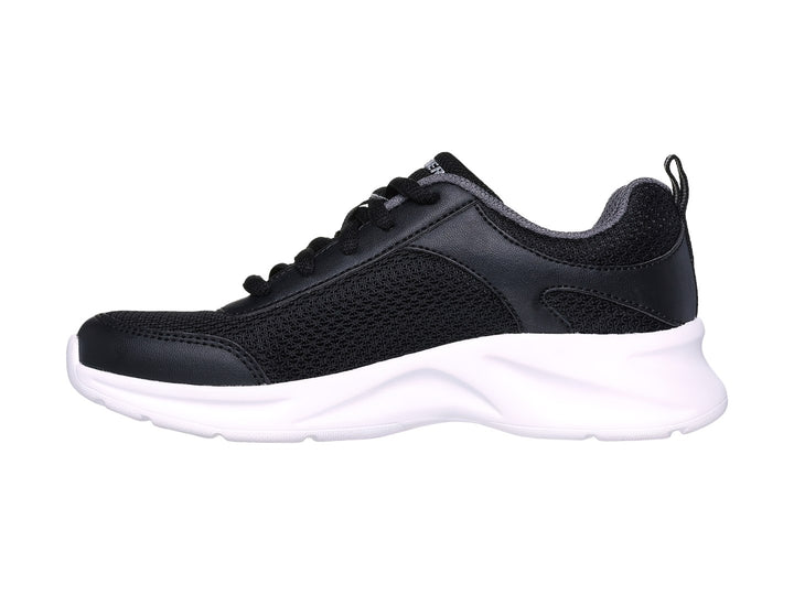 Tenis deportivos Skechers color negro con suela blanca y detalles en gris.