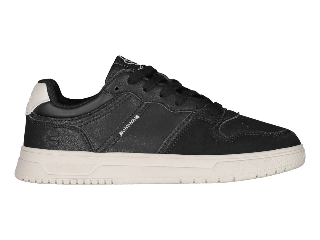 Tenis deportivos Charly de color negro con suela blanca y cordones negros.