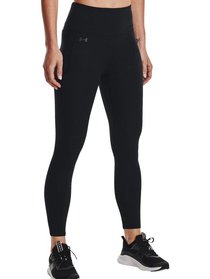 Leggings deportivos Under Armour color negro, de talle alto y ajuste ceñido al cuerpo.